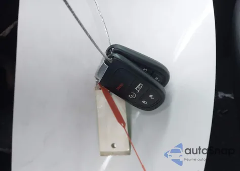 2019 Jeep Cherokee Limited 4X4 from USA, damaged, VIN 1C4PJMDX8KD321774